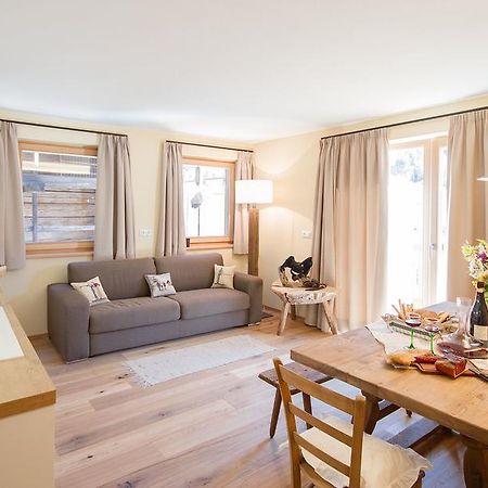 Chalet Da Mont Lägenhet Selva di Val Gardena Exteriör bild